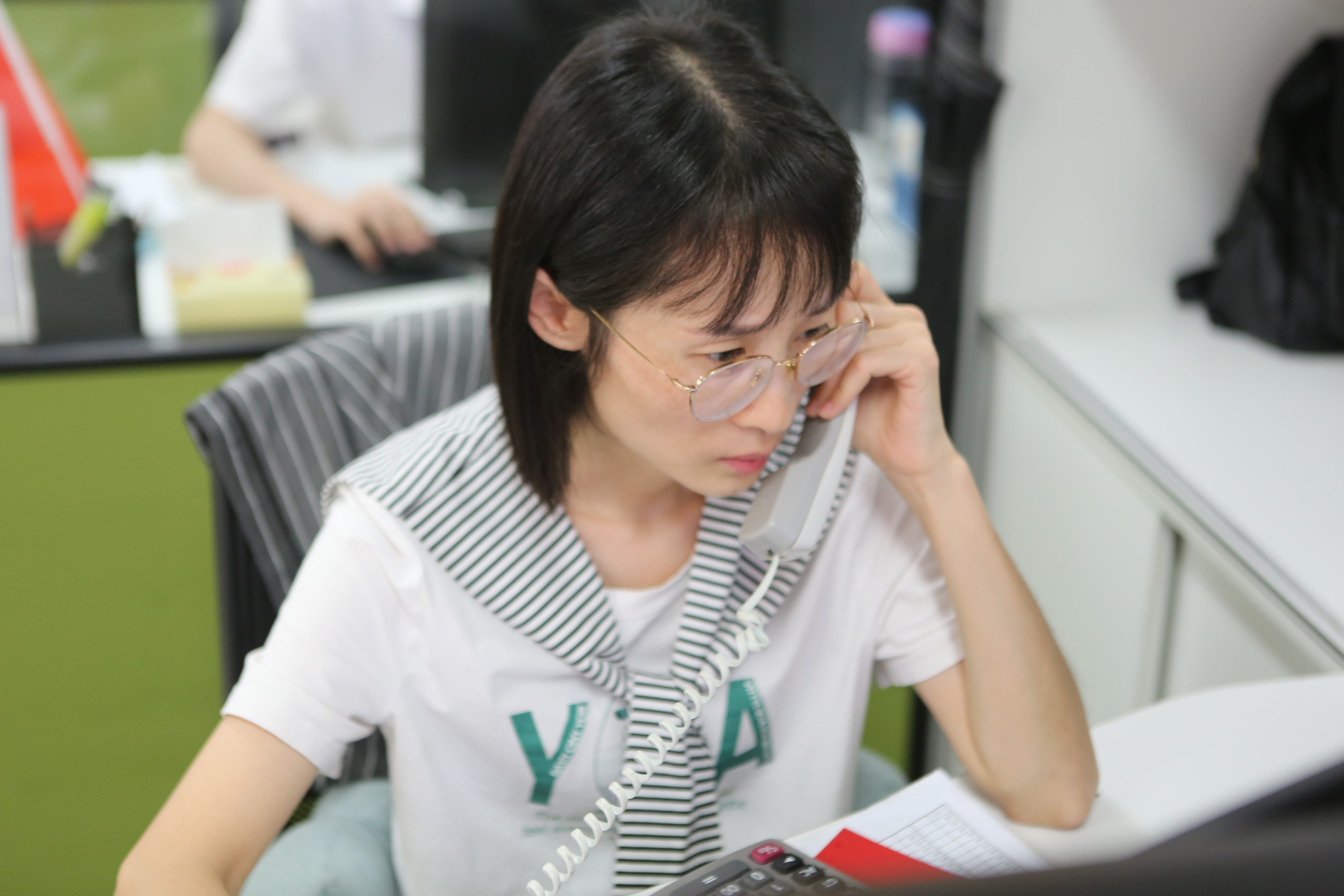 �ȷ����������뼶ͬ��ȫ������,����˲�伴֪����