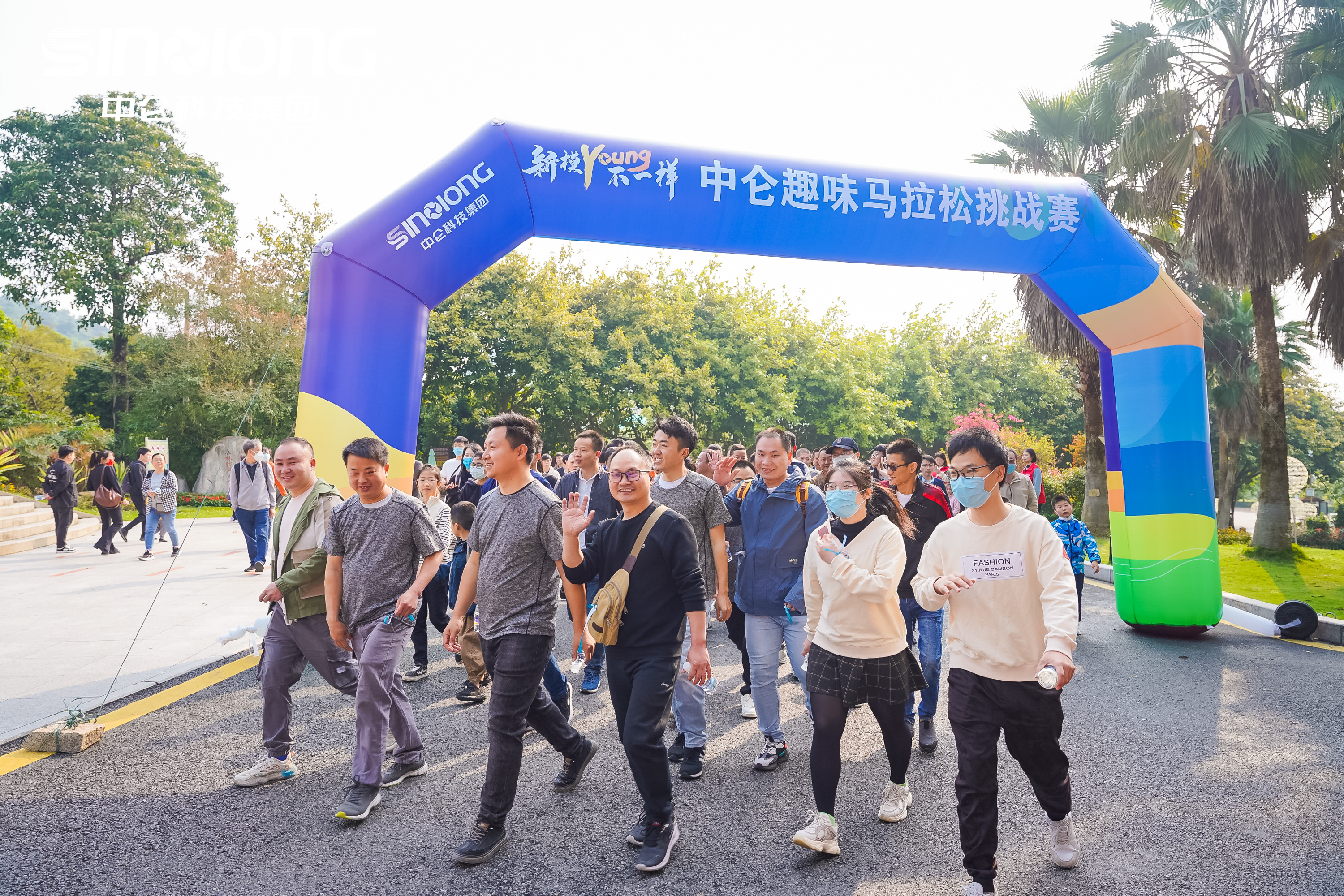 �ȷ����������뼶ͬ��ȫ������,����˲�伴֪����
