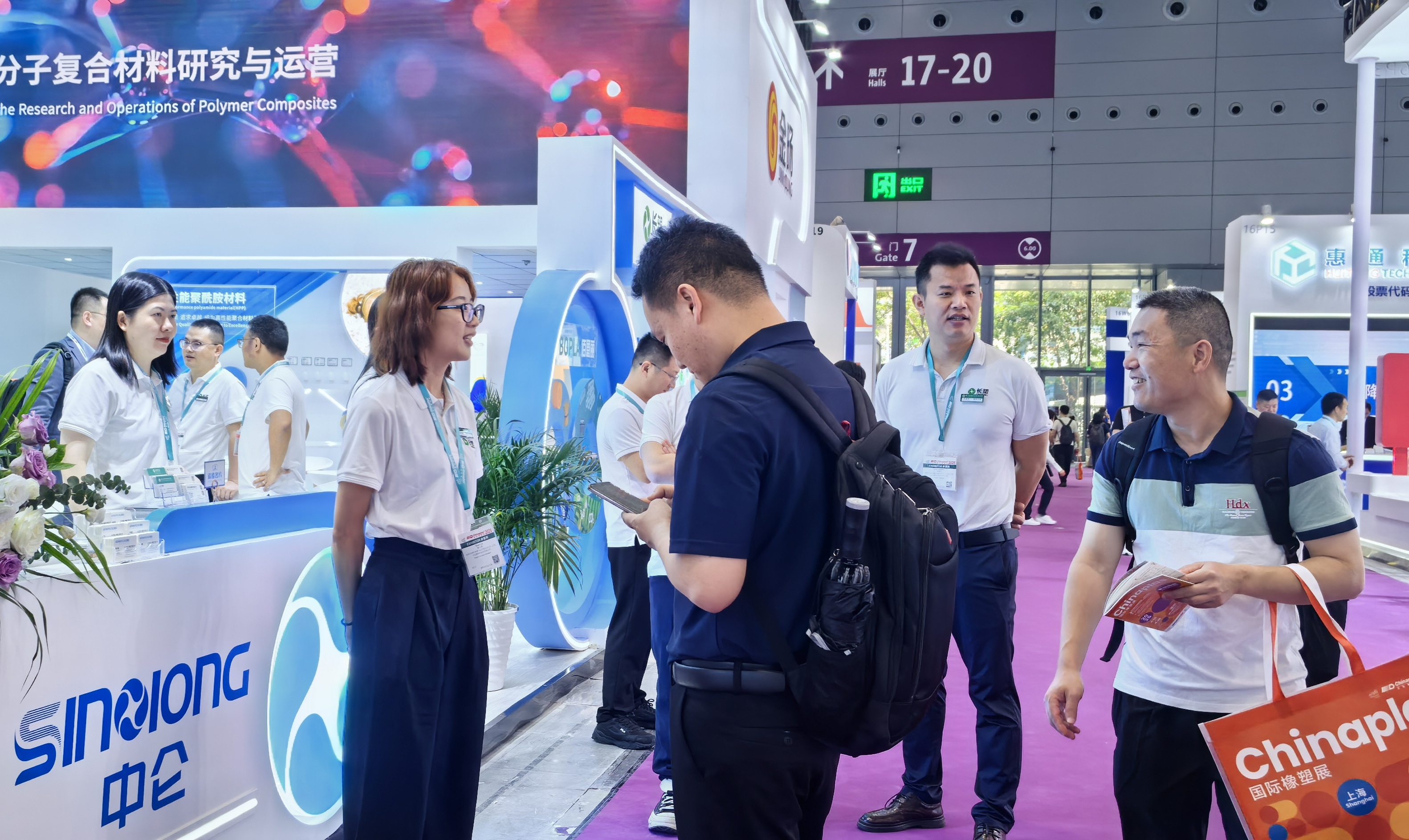 �ȷ����������뼶ͬ��ȫ������,����˲�伴֪����
